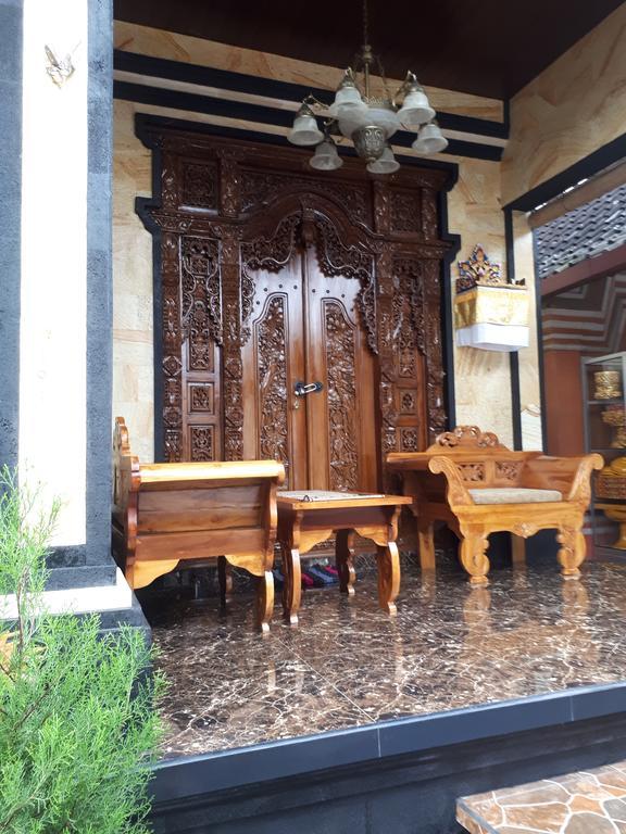 Indy House Hotel Ubud Eksteriør billede